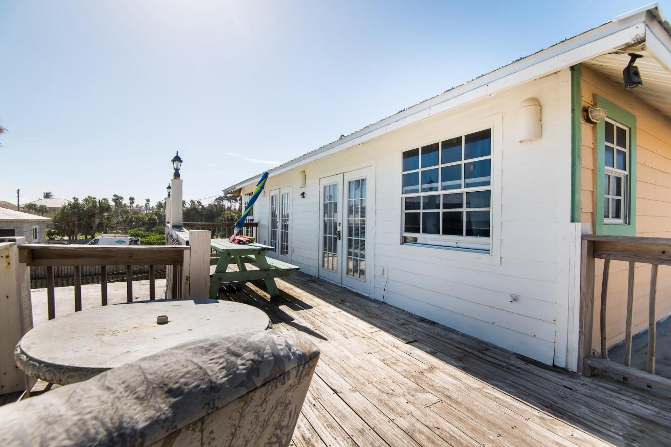 Coastal 2BR Condo With Direct Beach Access