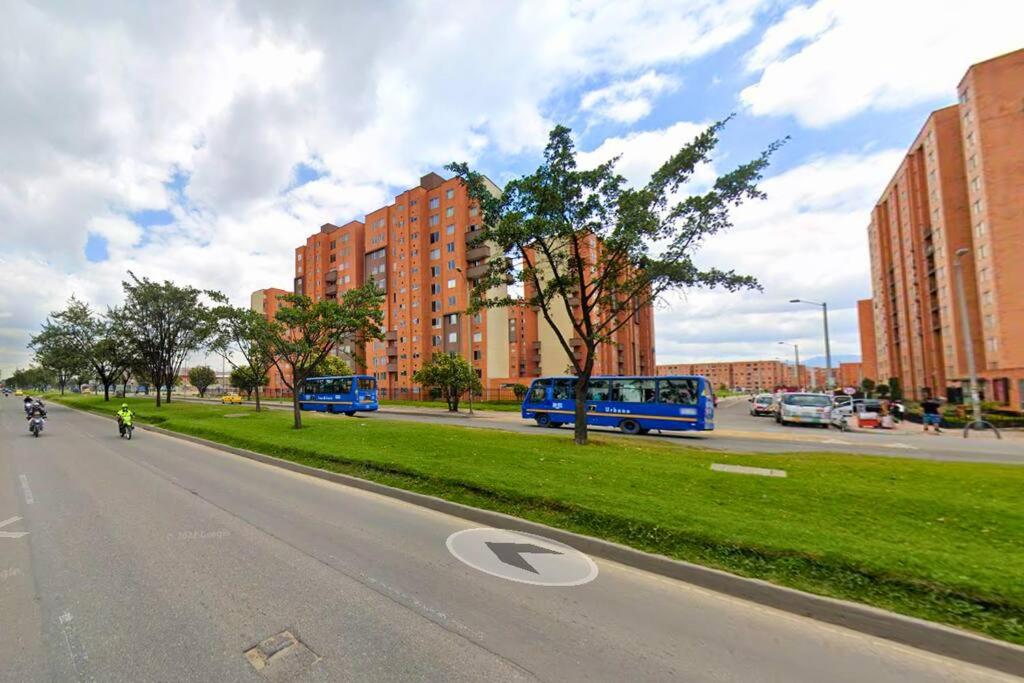 Acogedor Apartamento en zona residencial con vista a la ciudad Wi-Fi 350 Mbps