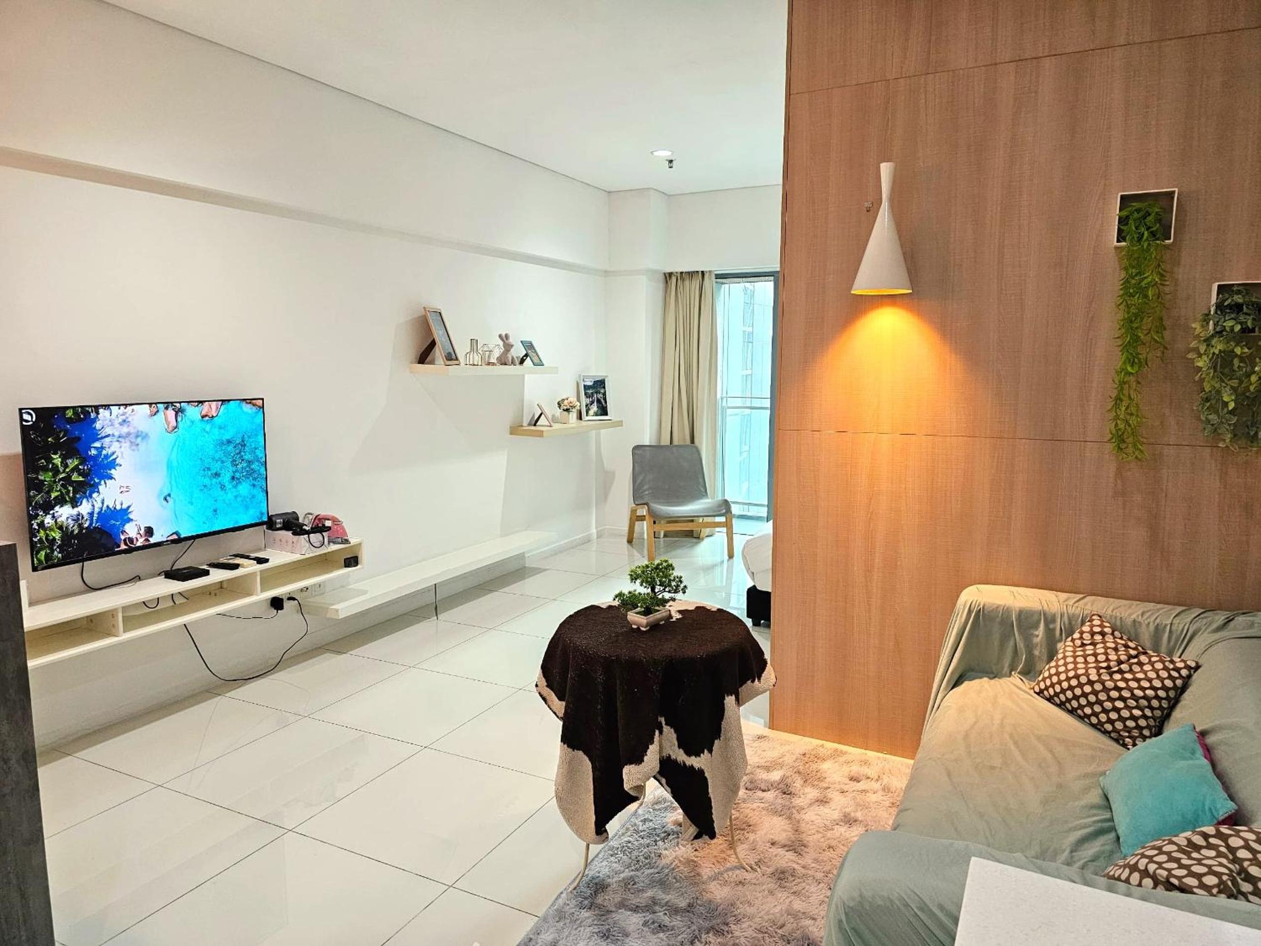 Mercu Summer Suites By C