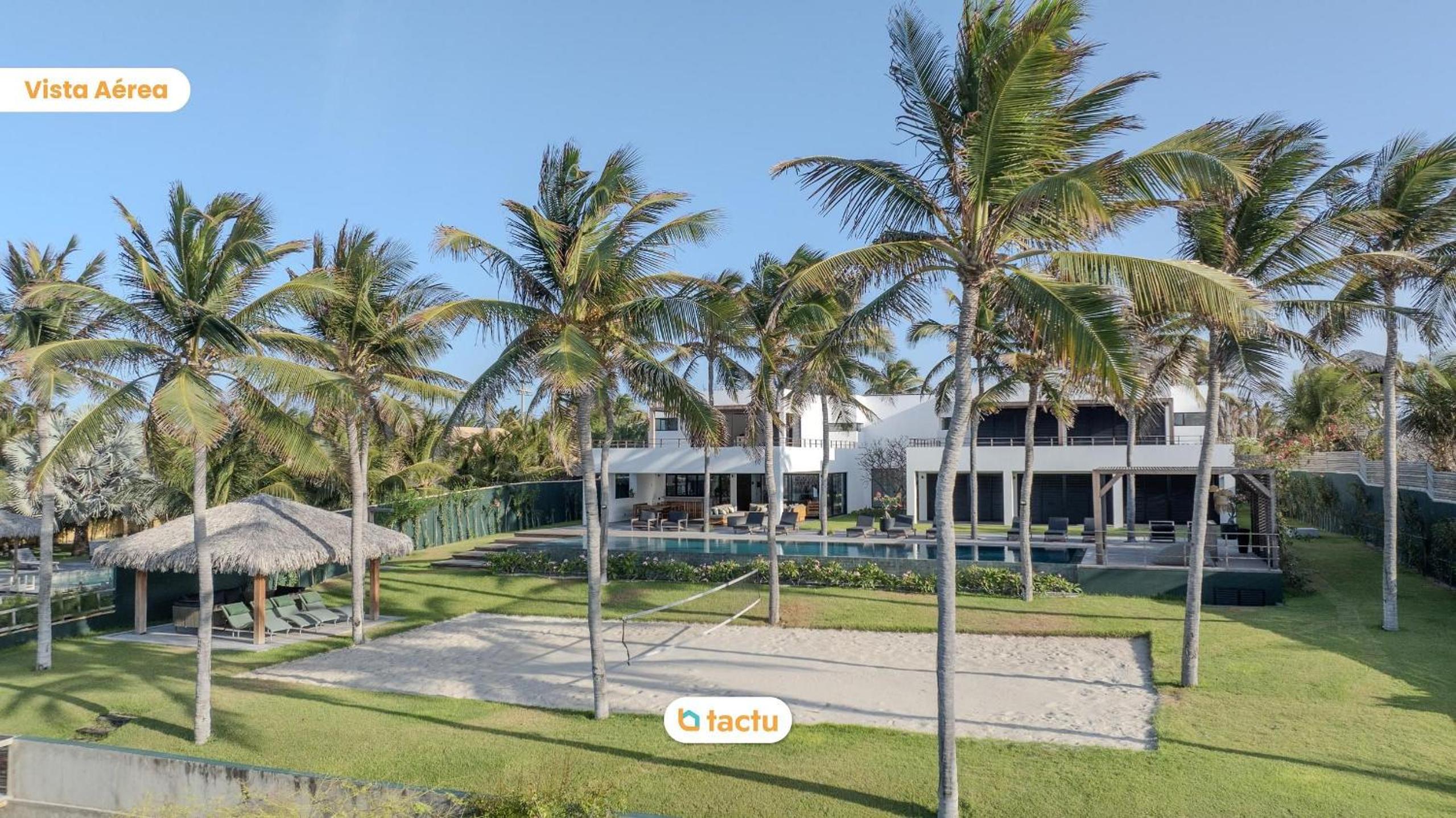 Vila Juriti: Luxury Beachfront in Fortim