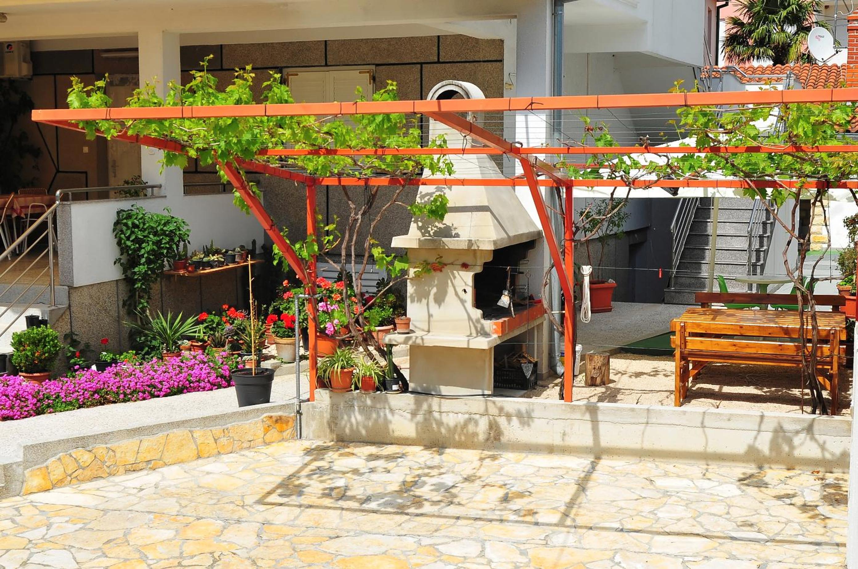 Apartments Rasin