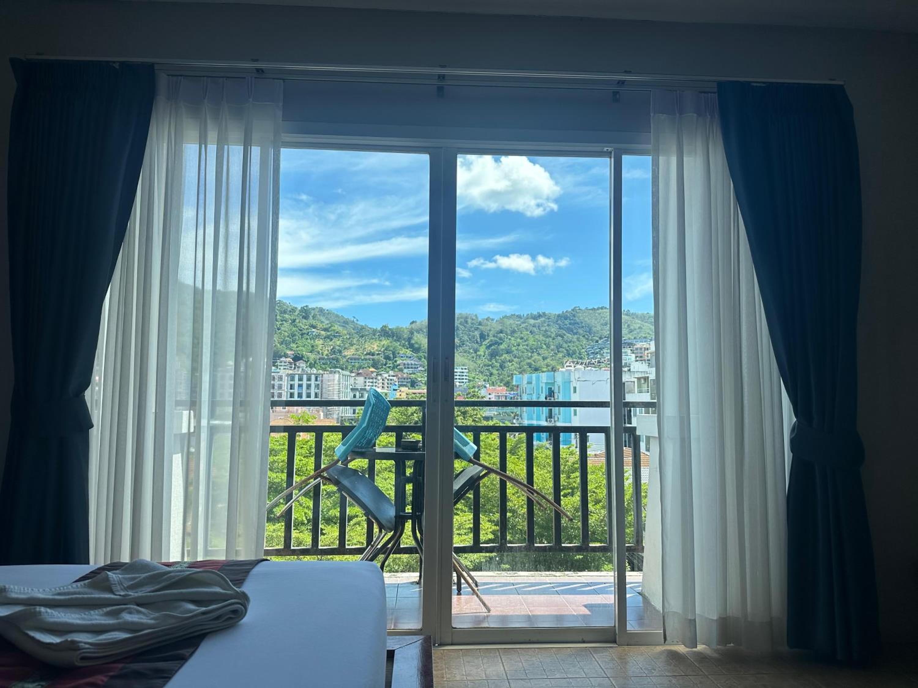 SawasdeeCiao Patong Guesthouse