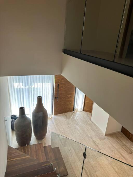 Luxury 2 Bdr Villa - La Veleta view 4