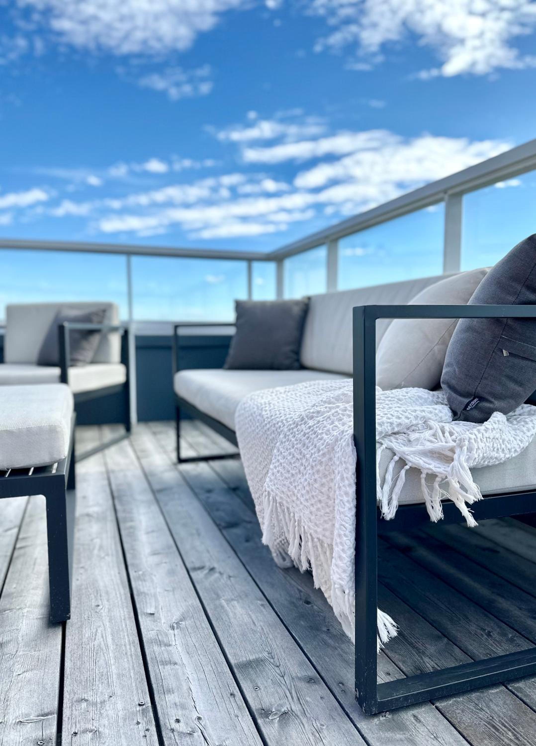 Rooftop penthouse with aurora terrace