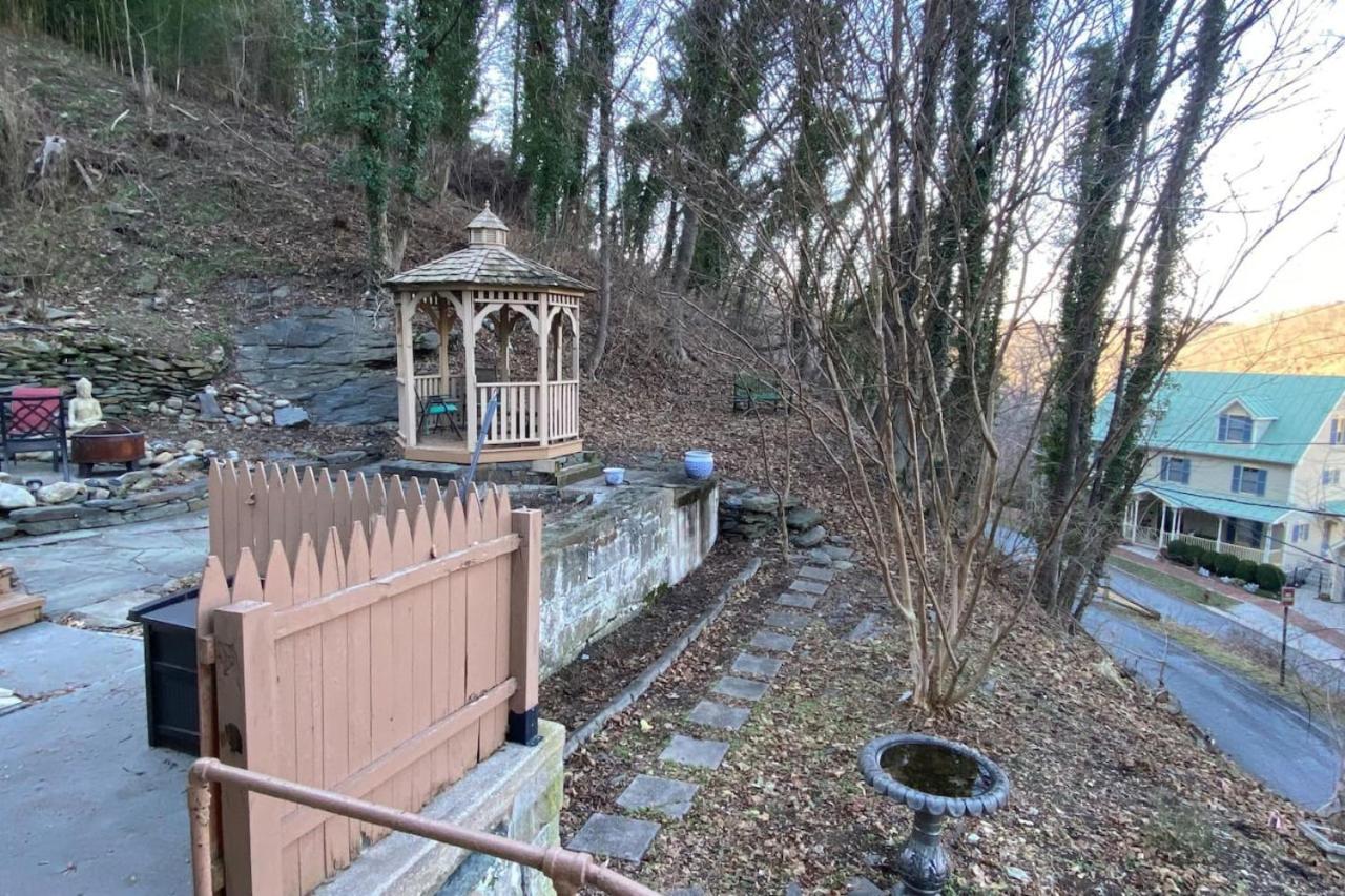 Hillside Hideaway in Lowertown Harpers Ferry view 5