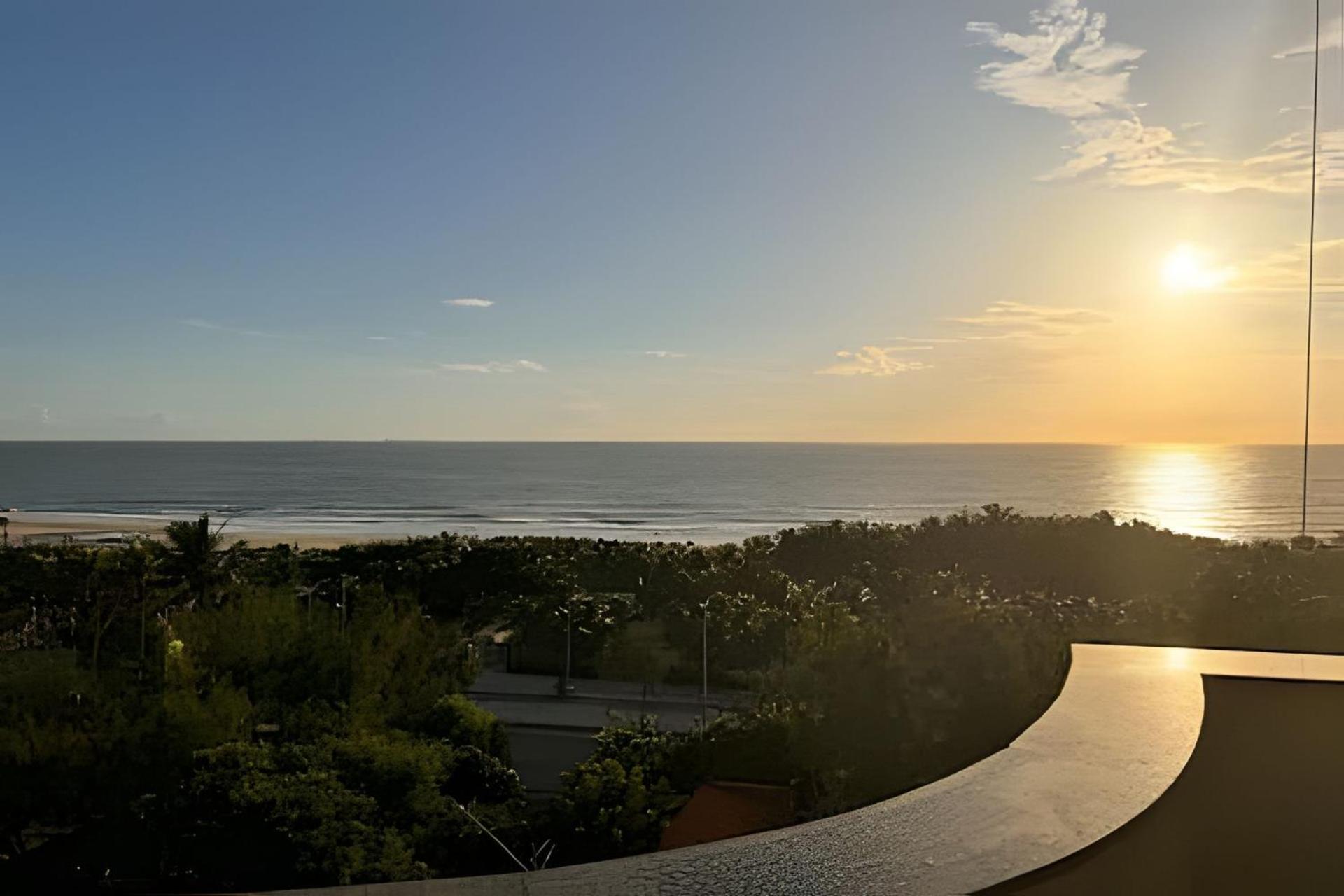 Apartamentos e Suítes na Praia