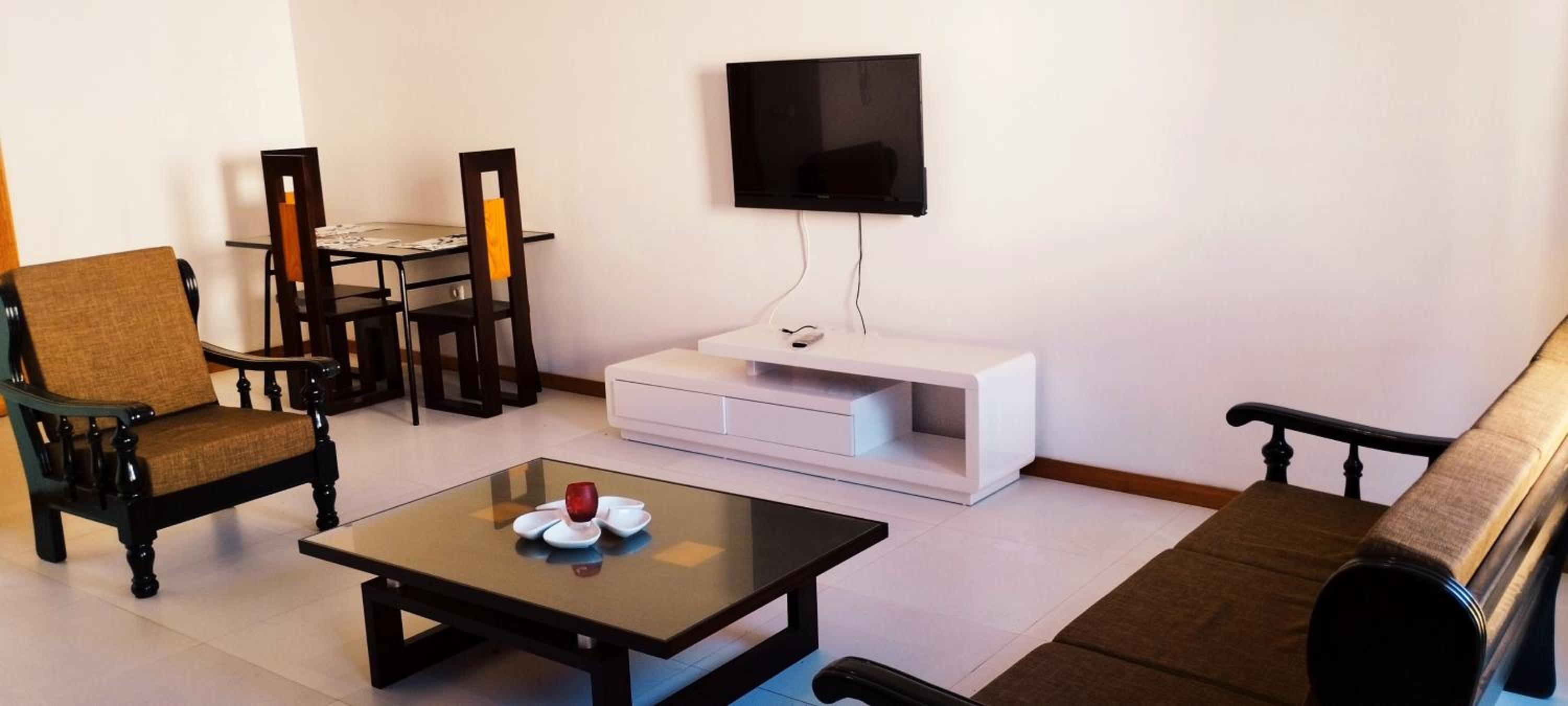 Mindel Apartments
