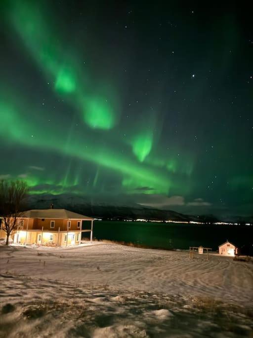 Unique romantic fisherman cabin! view 2