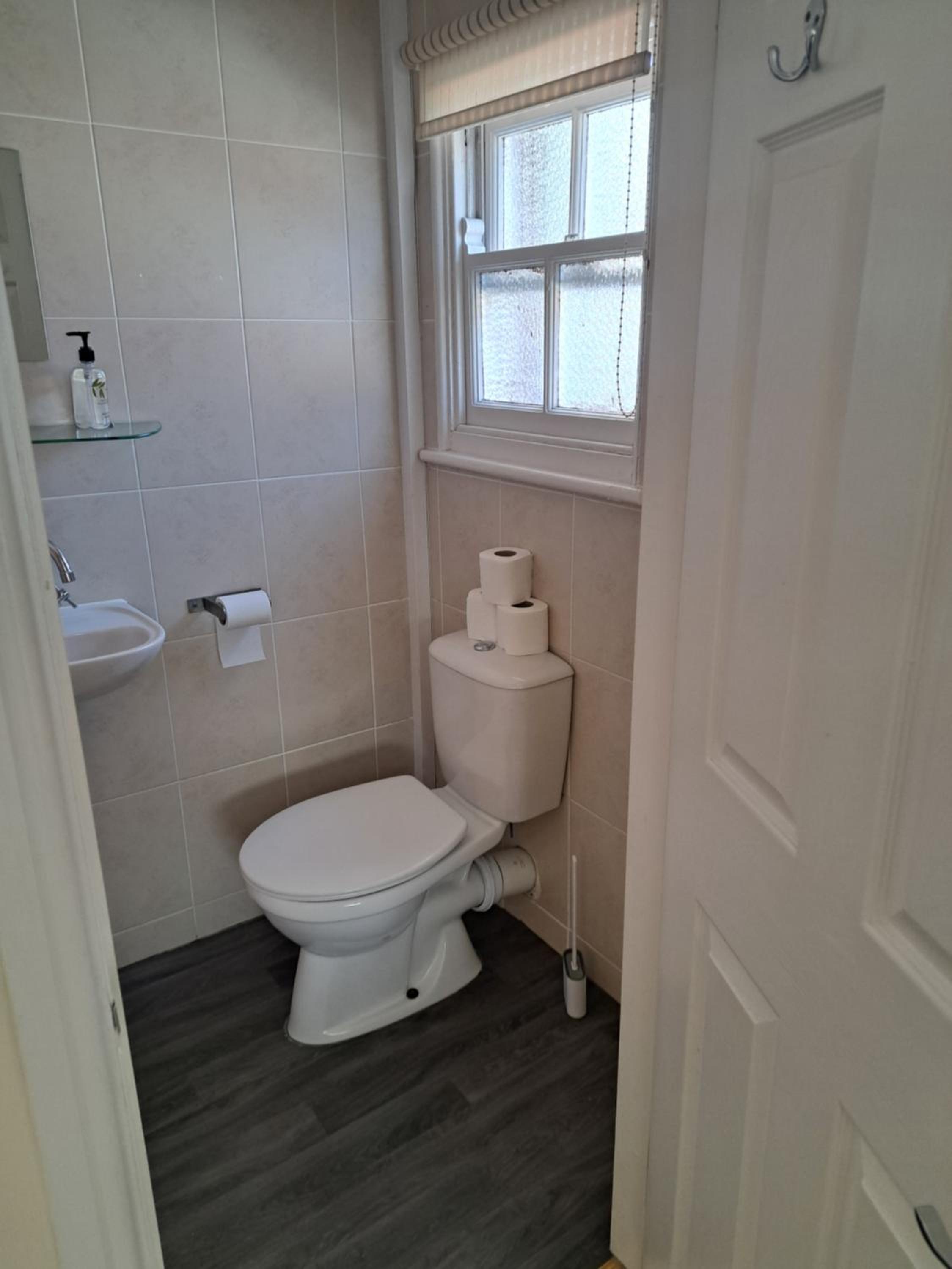 Aaron Accommodation