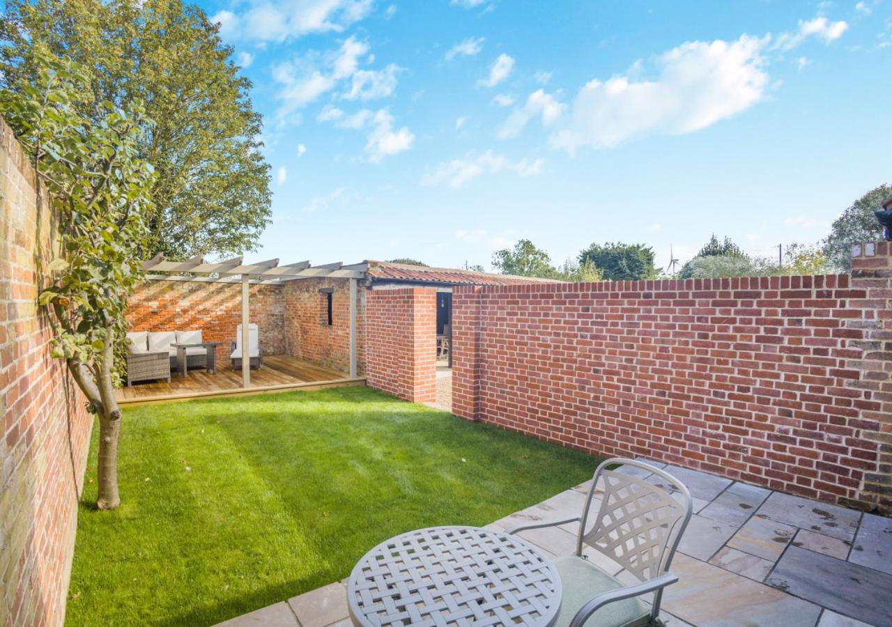 2 Bed in Weeley Heath oc-t30160