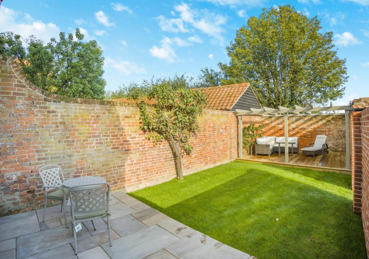 2 Bed in Weeley Heath oc-t30160