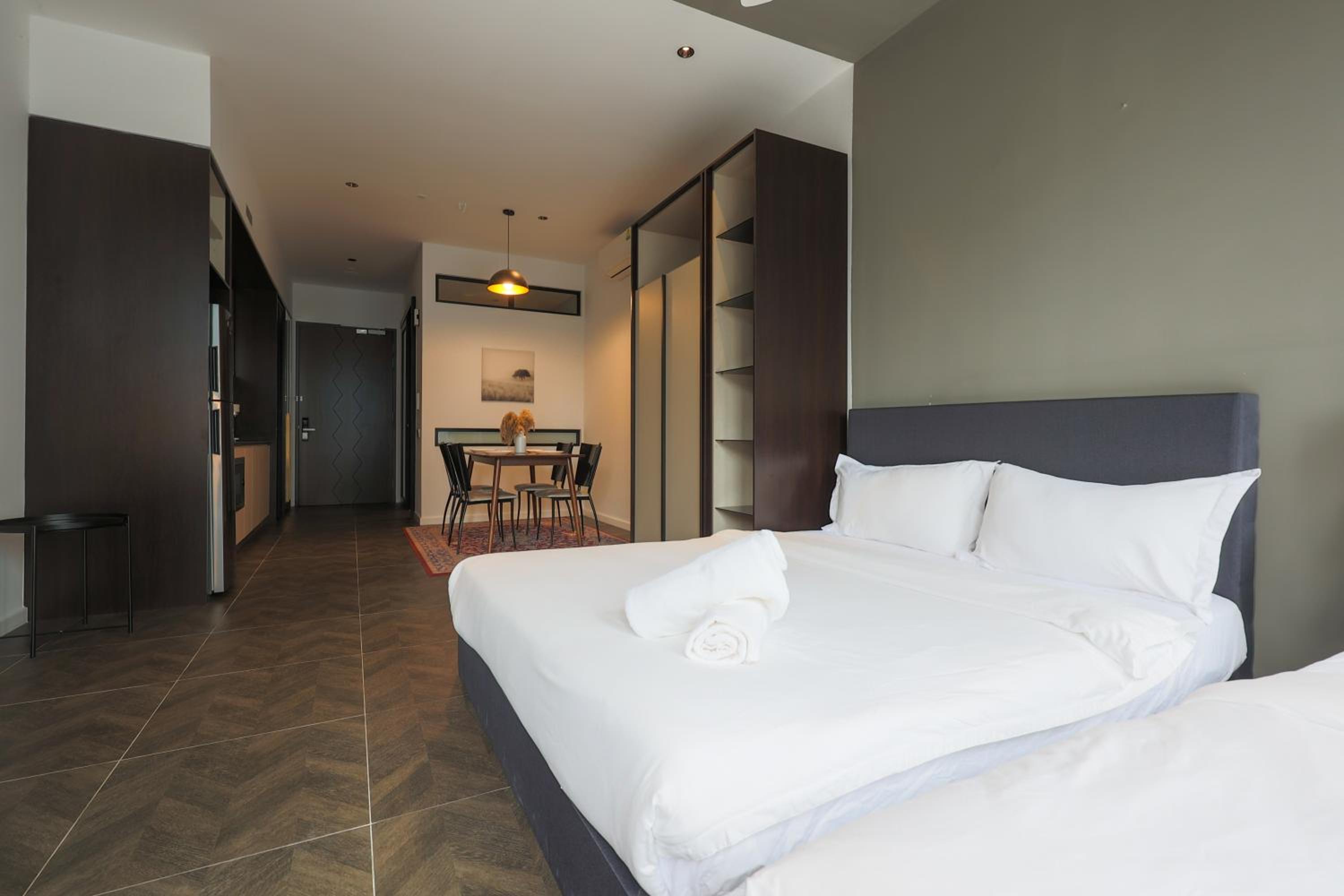 Scarletz Suites KLCC by GB