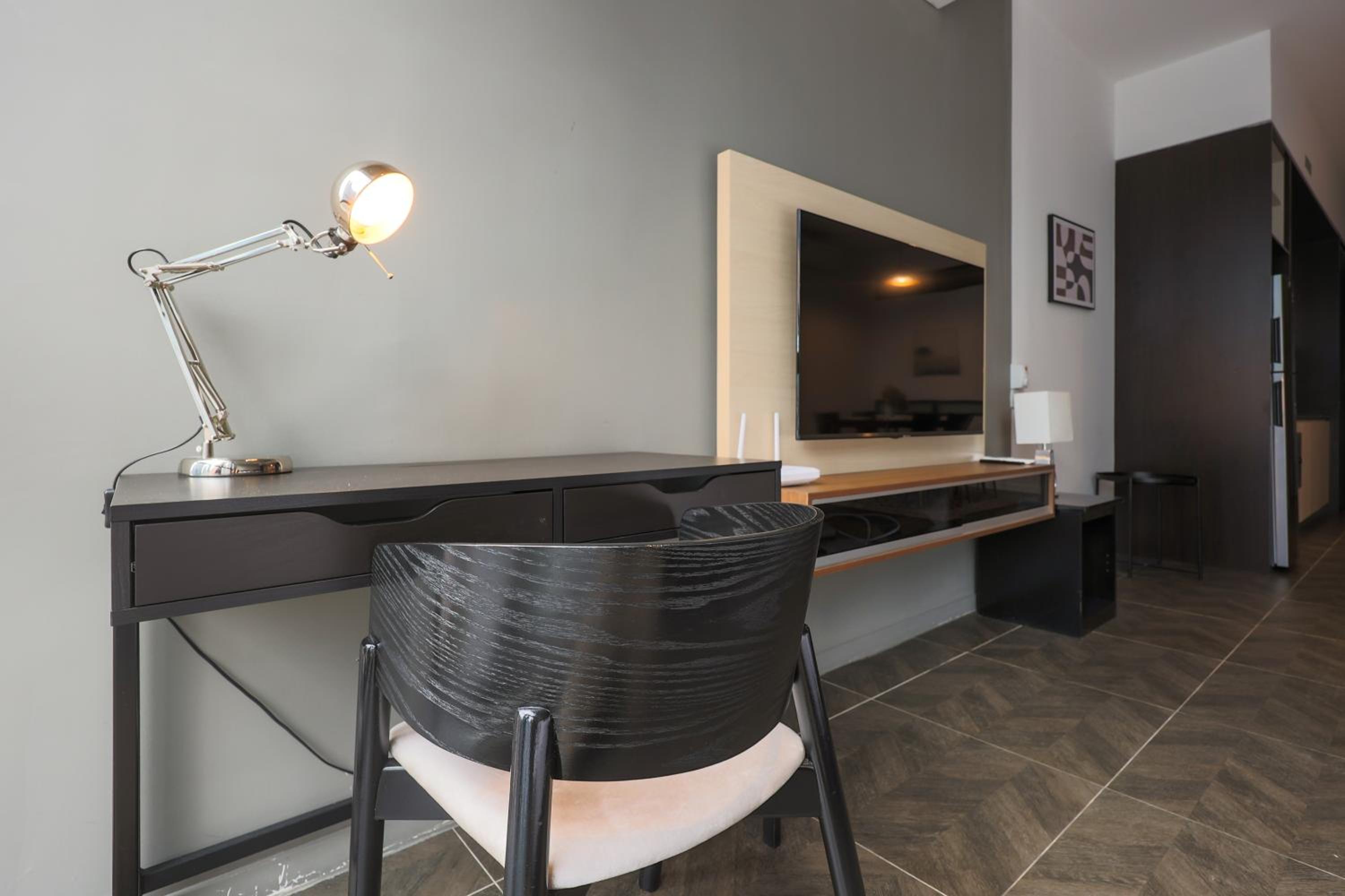 Scarletz Suites KLCC by GB