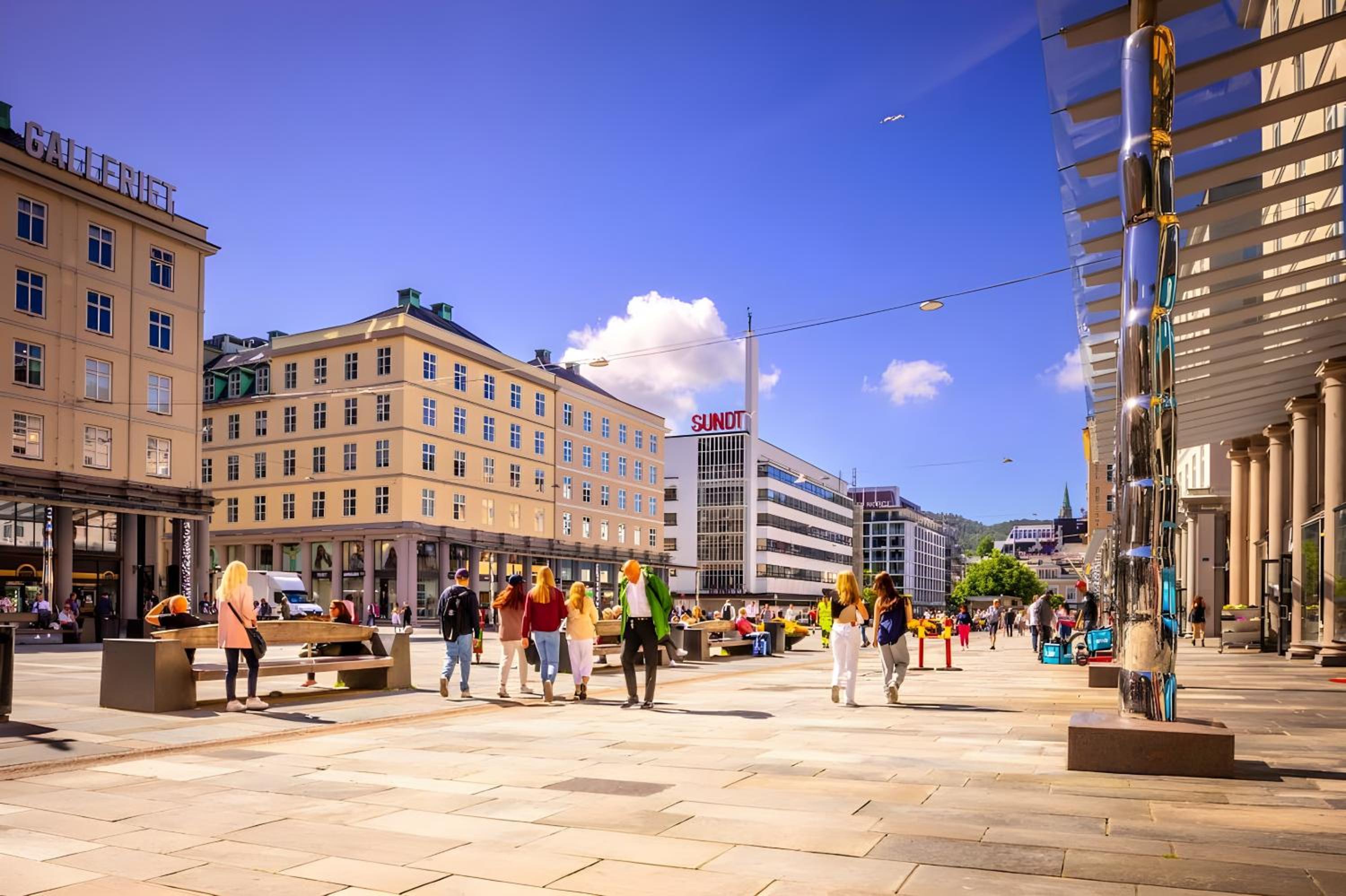 Lovely 3-room gem in the heart of Bergen City view 3