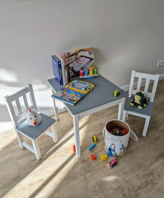 3 Bedroom-Apartment with 1,5 Bathrooms