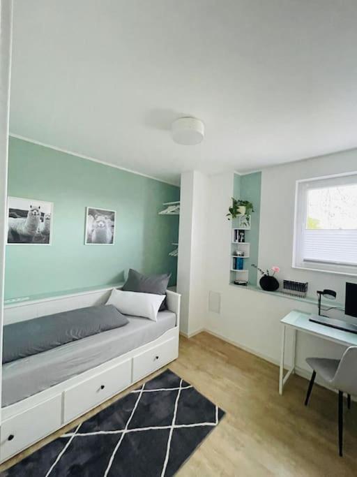 3 Bedroom-Apartment with 1,5 Bathrooms