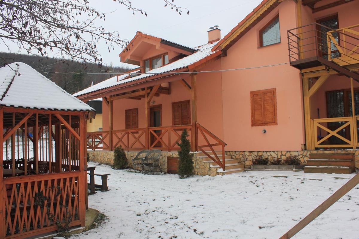 Photo 21
