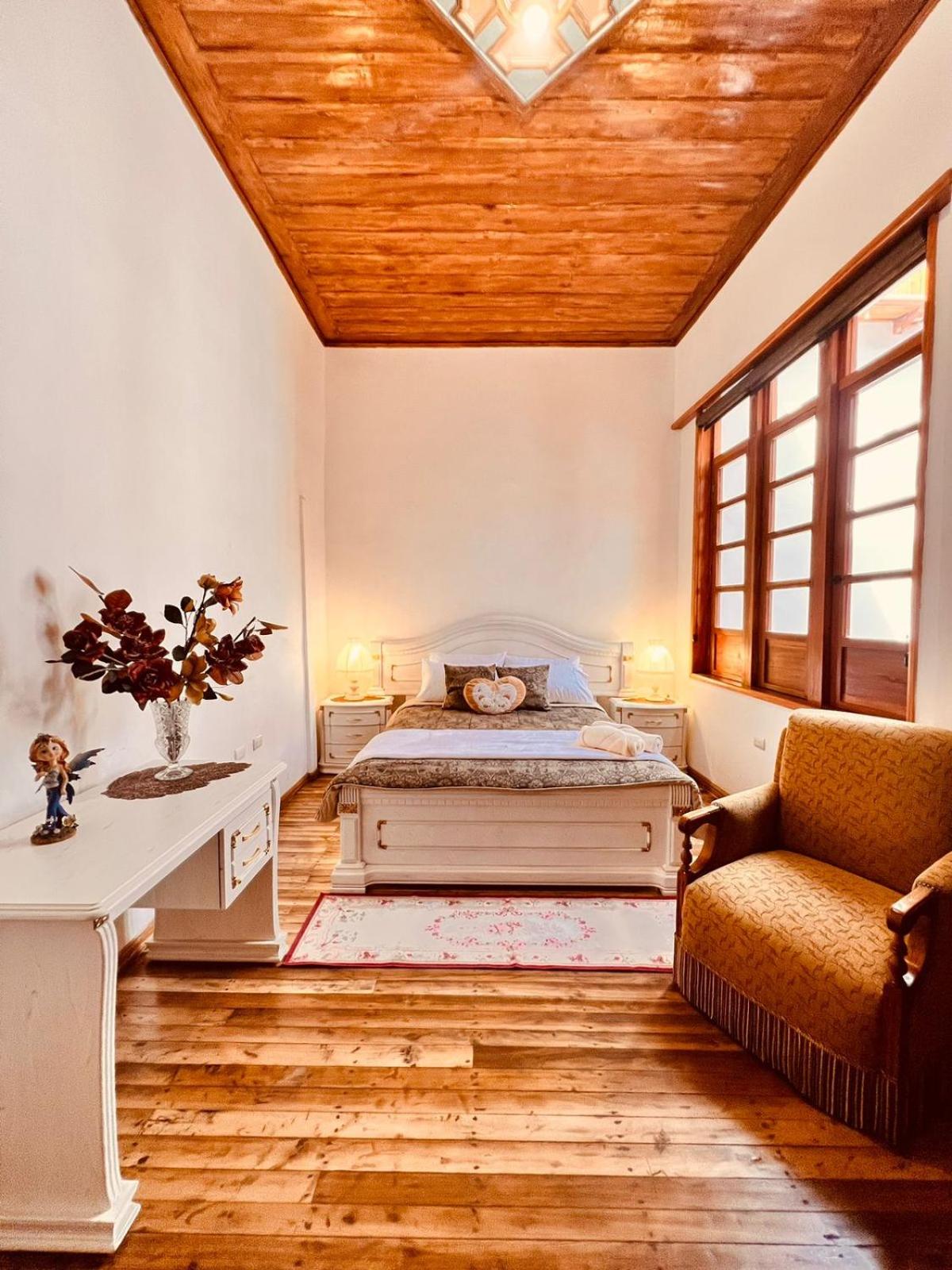 Mansion Zoila Hortencia