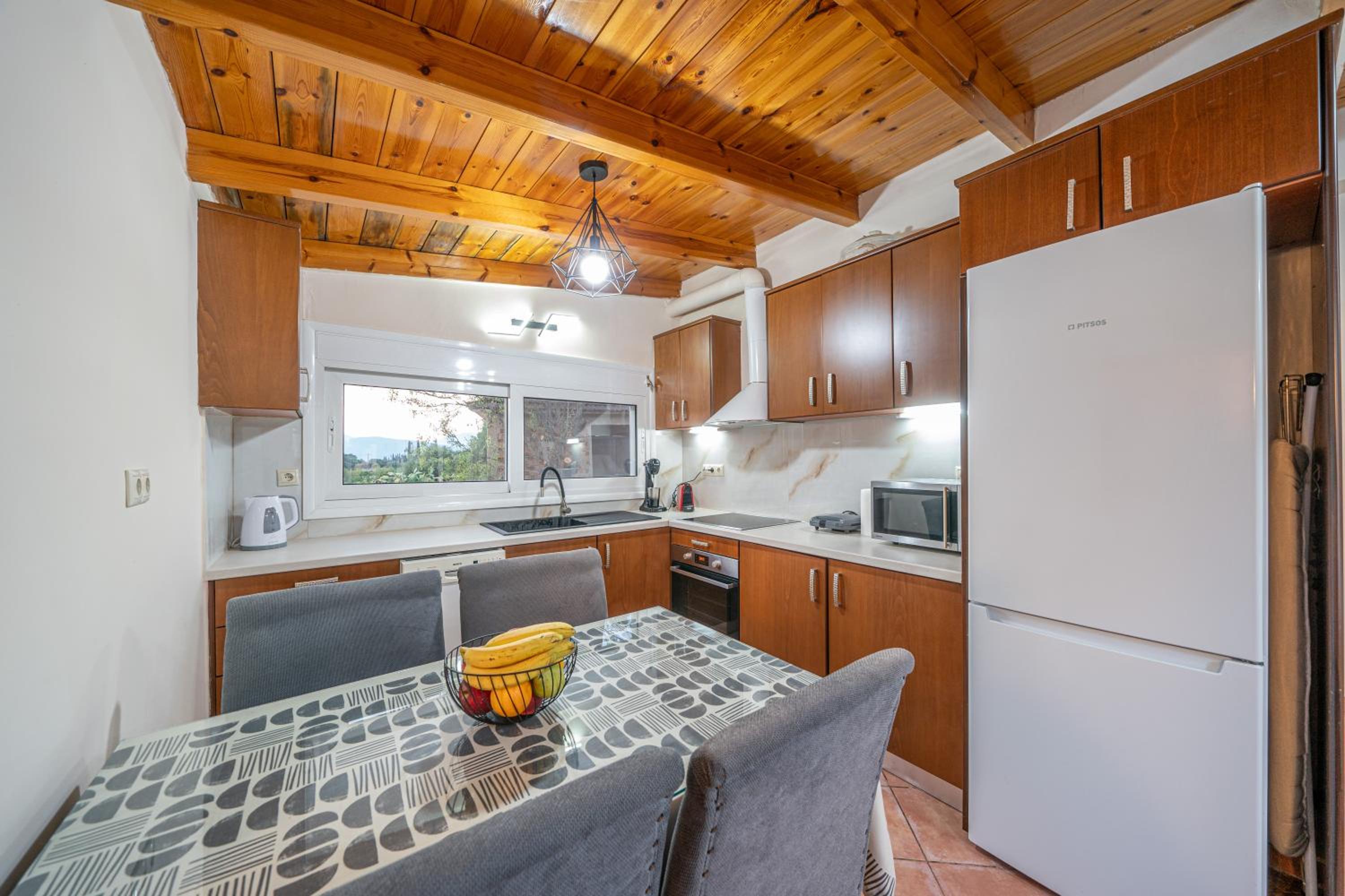 Home plousia