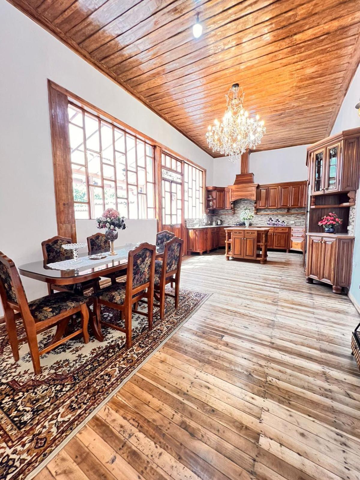 Mansion Zoila Hortencia