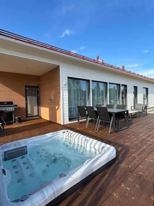 Villa Dream with jacuzzi