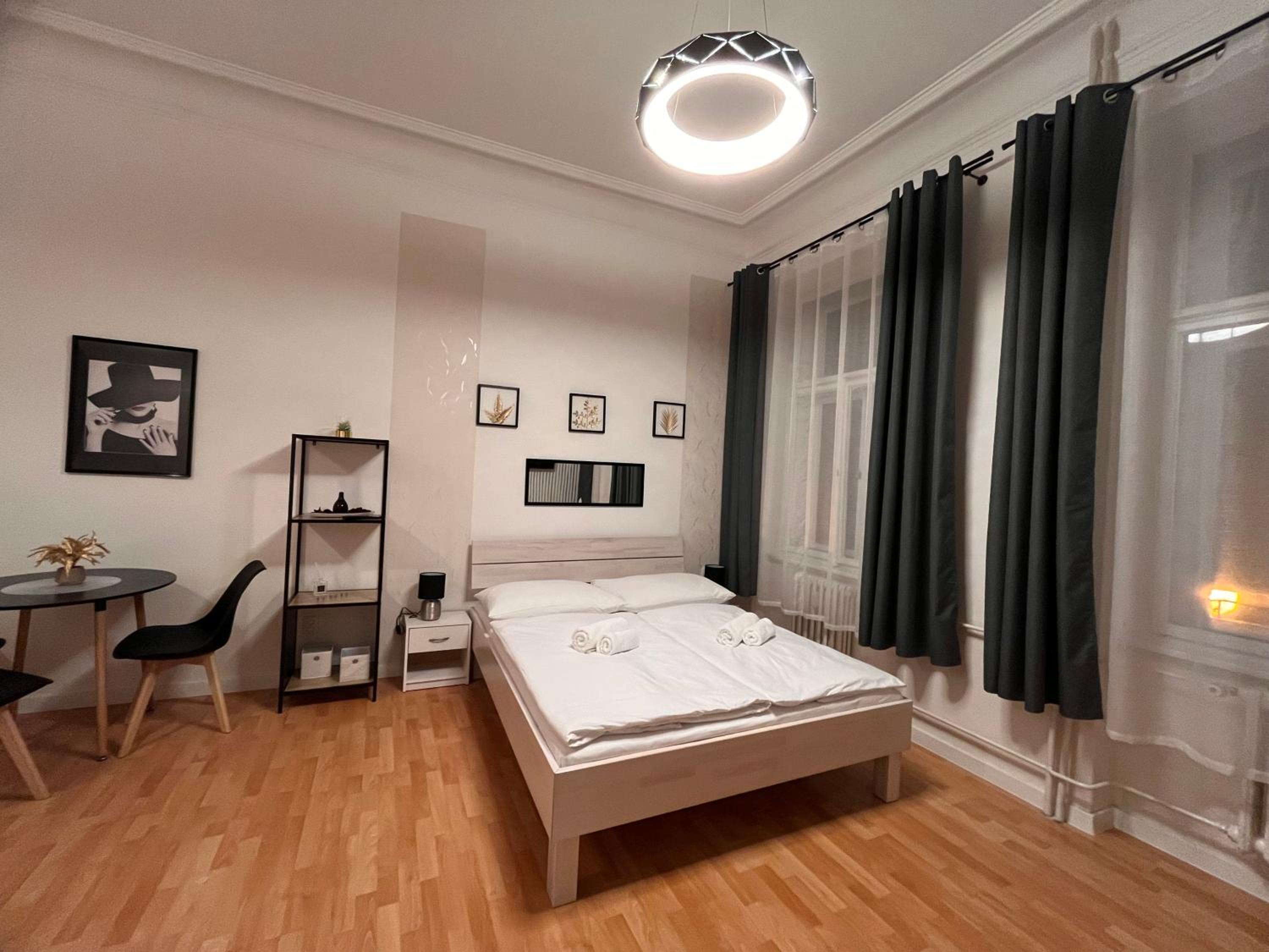 Golden Old Prague Apartments