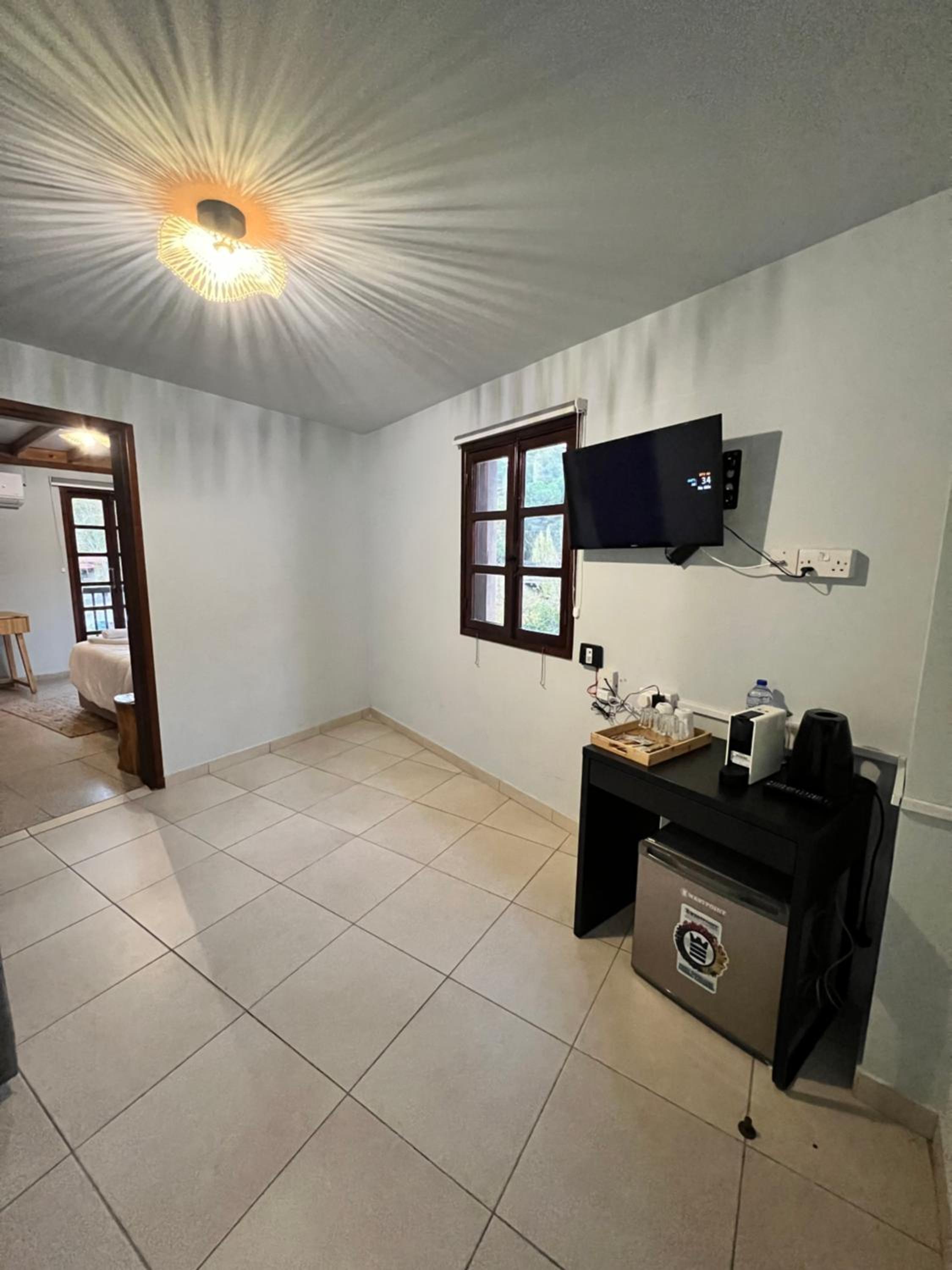 GaliniCafe22-suites
