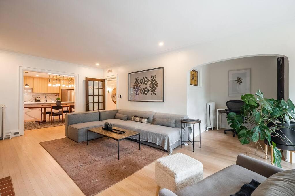 Expansive Home & Lake Views