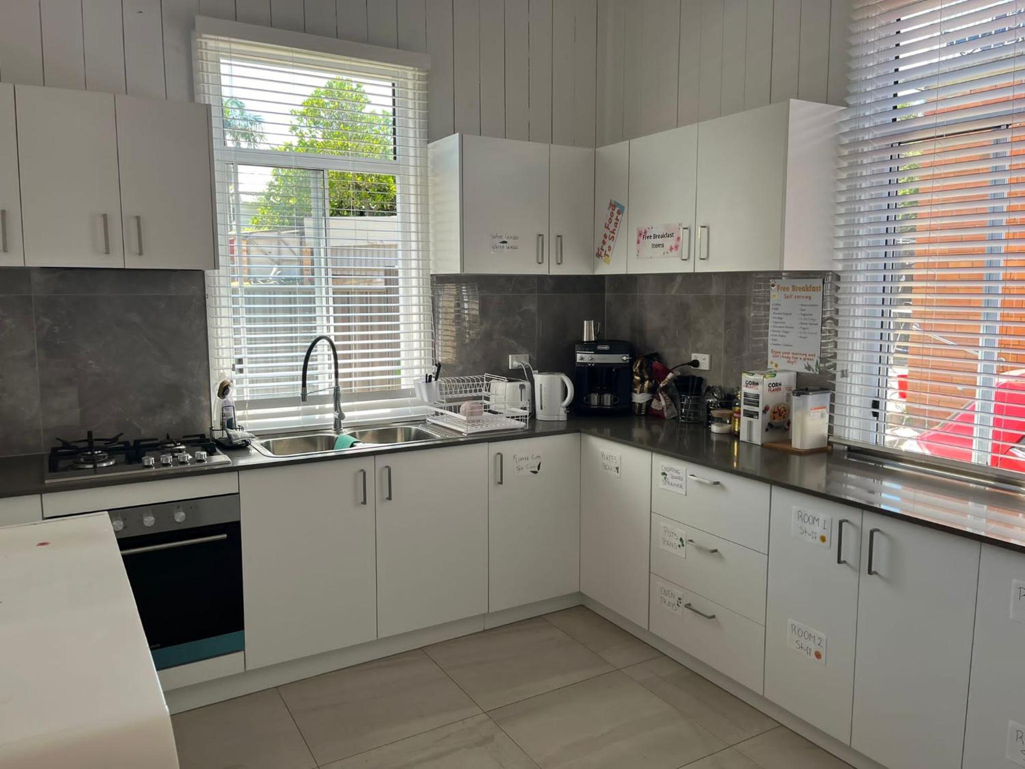 CozyHomes Woolloongabba Comforts