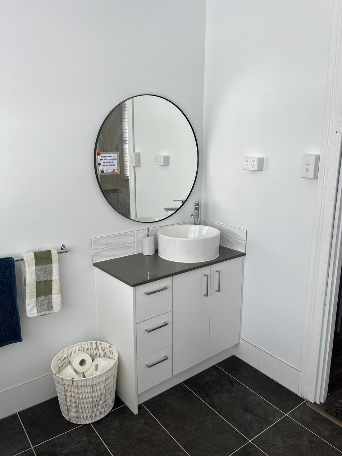 CozyHomes Woolloongabba Comforts