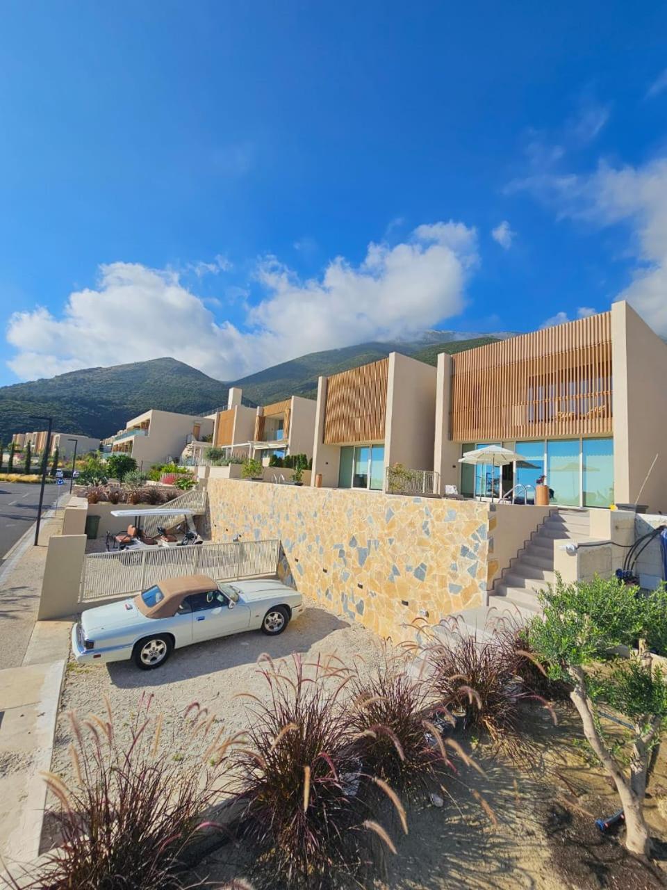 Villa Champagne Green Coast Palase