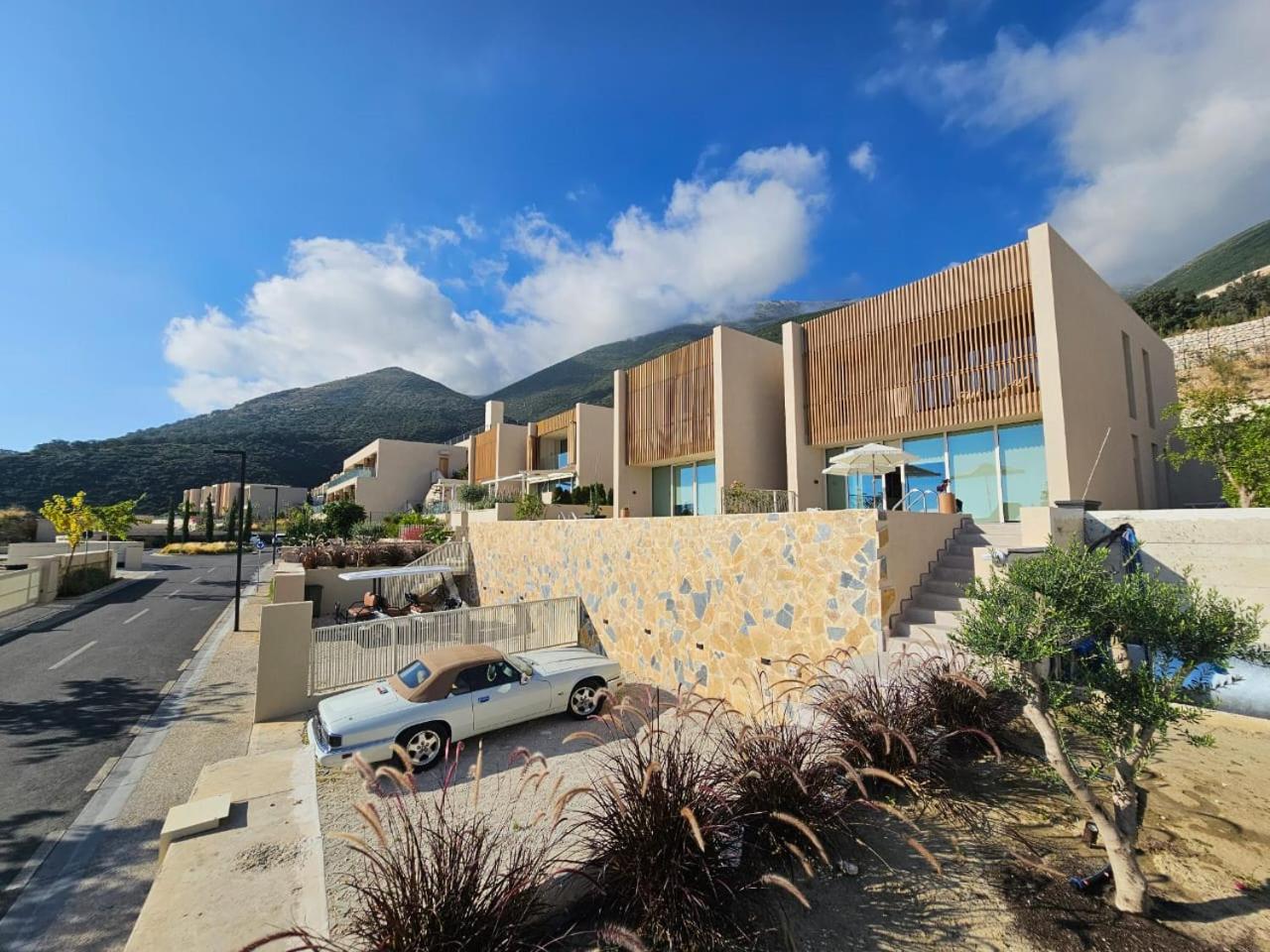 Villa Champagne Green Coast Palase