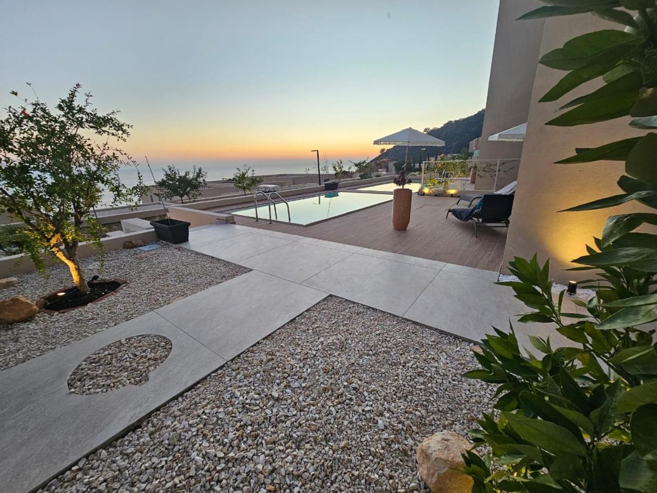 Villa Champagne Green Coast Palase