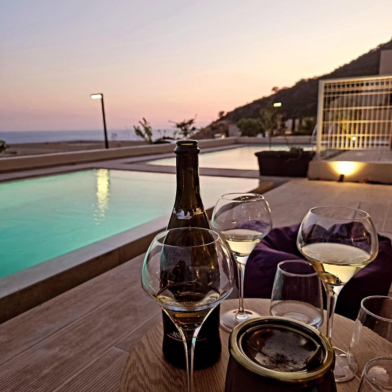 Villa Champagne Green Coast Palase