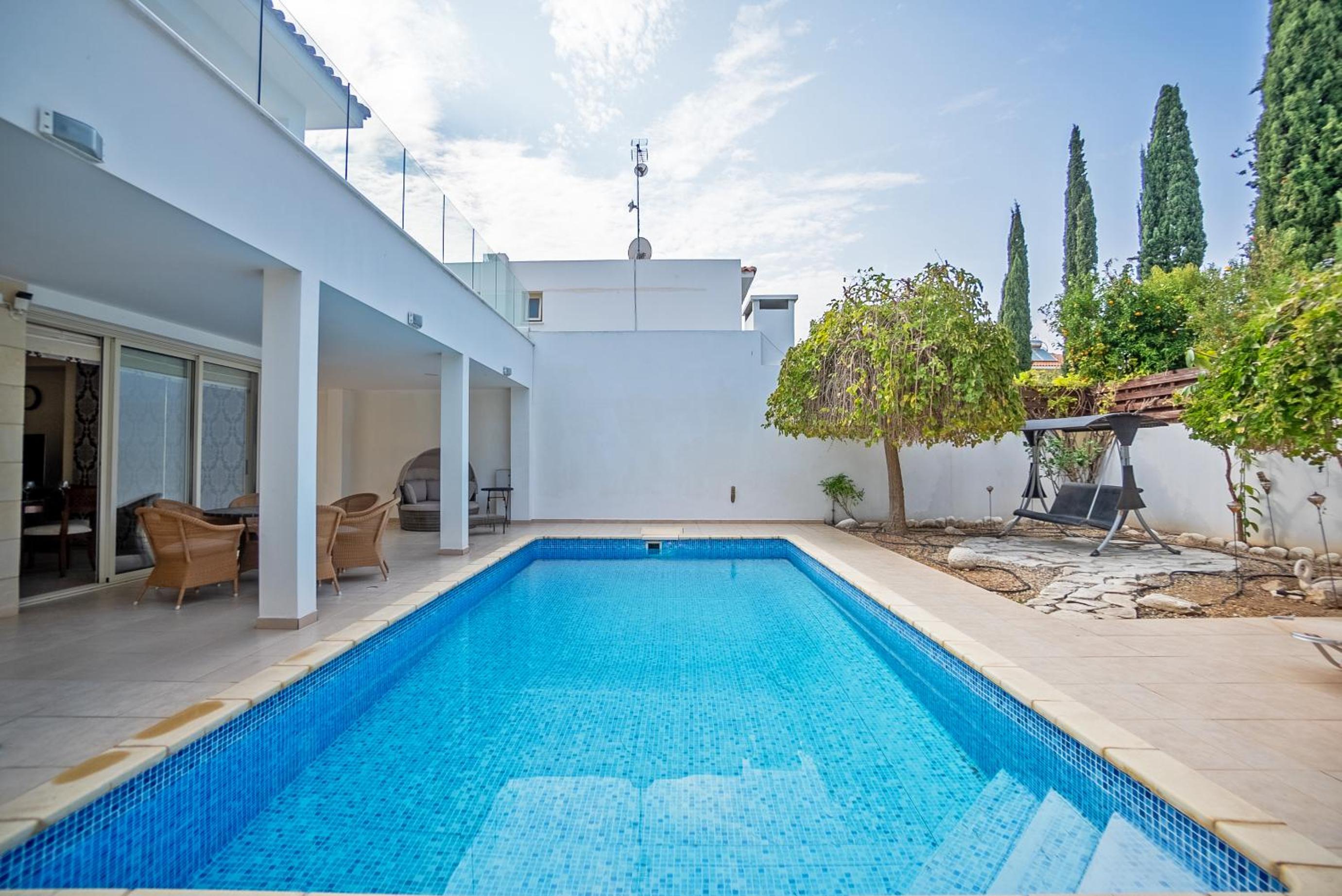 Beachfront Villa Larnaka Dhekelia with Pool