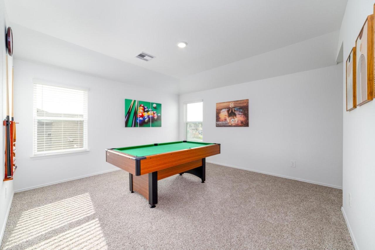 Freshly Built 4BR Home in North Houston