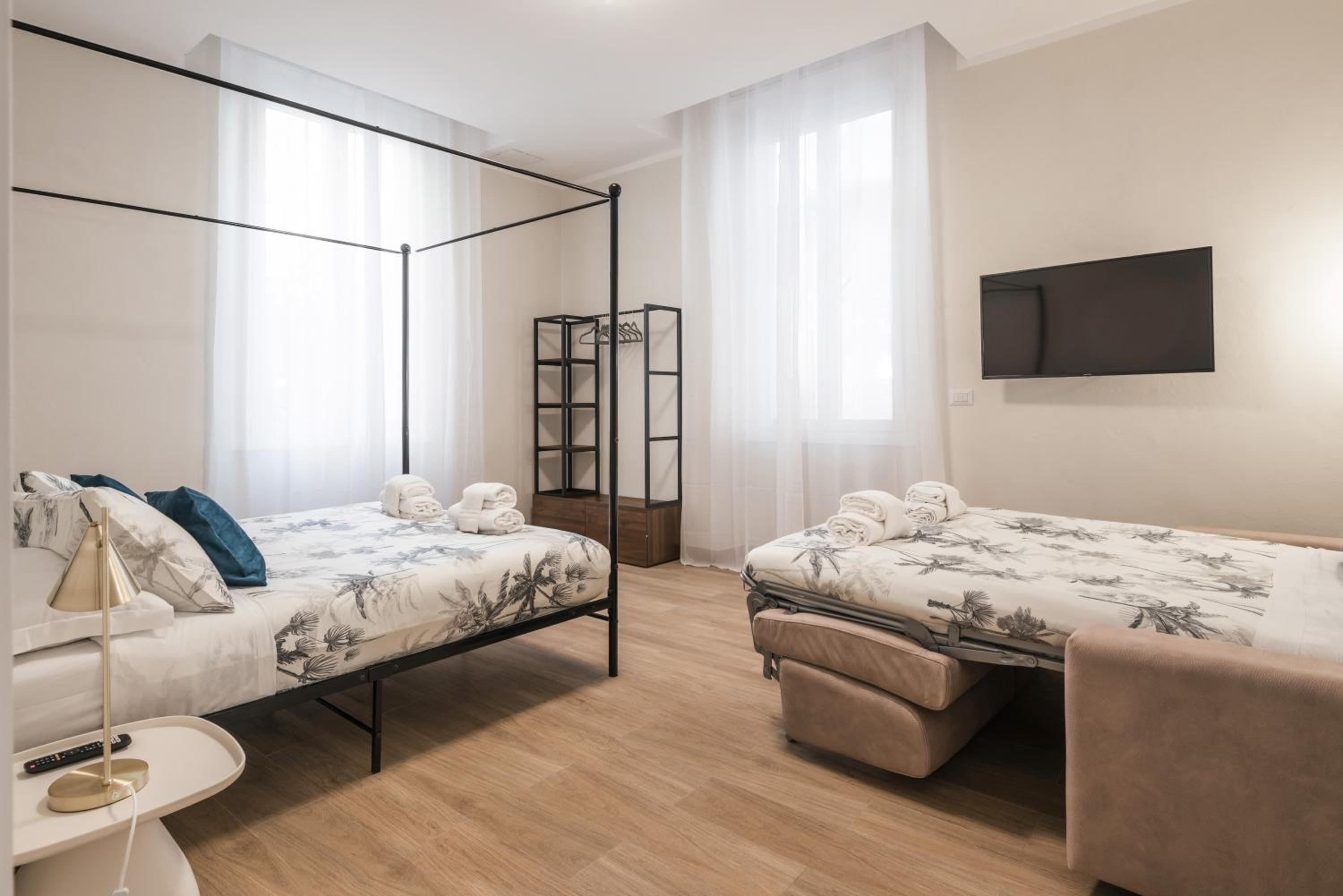 C1 Top Class Apartments, 2 camere delux, max 6 persone distante 15 minuti a piedi da Fontana di Trevi