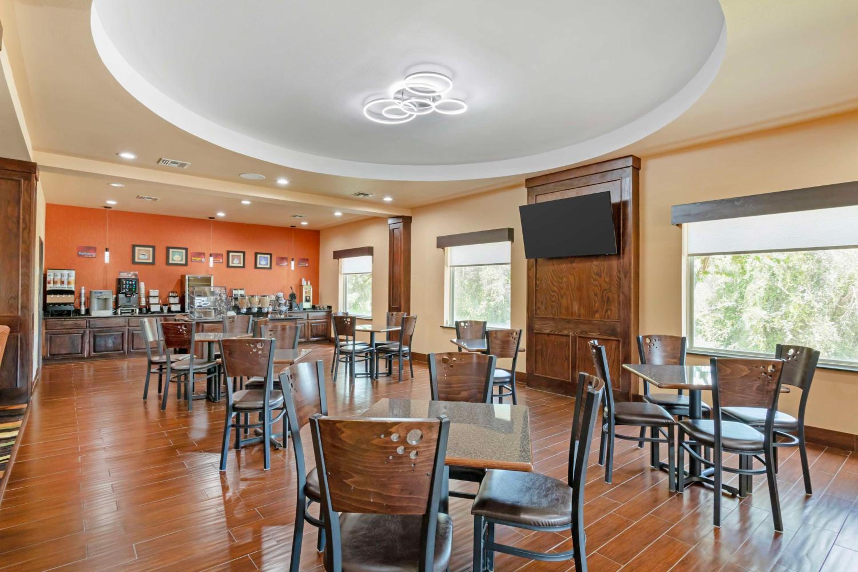 Best Western Plus Goliad Inn & Suites
