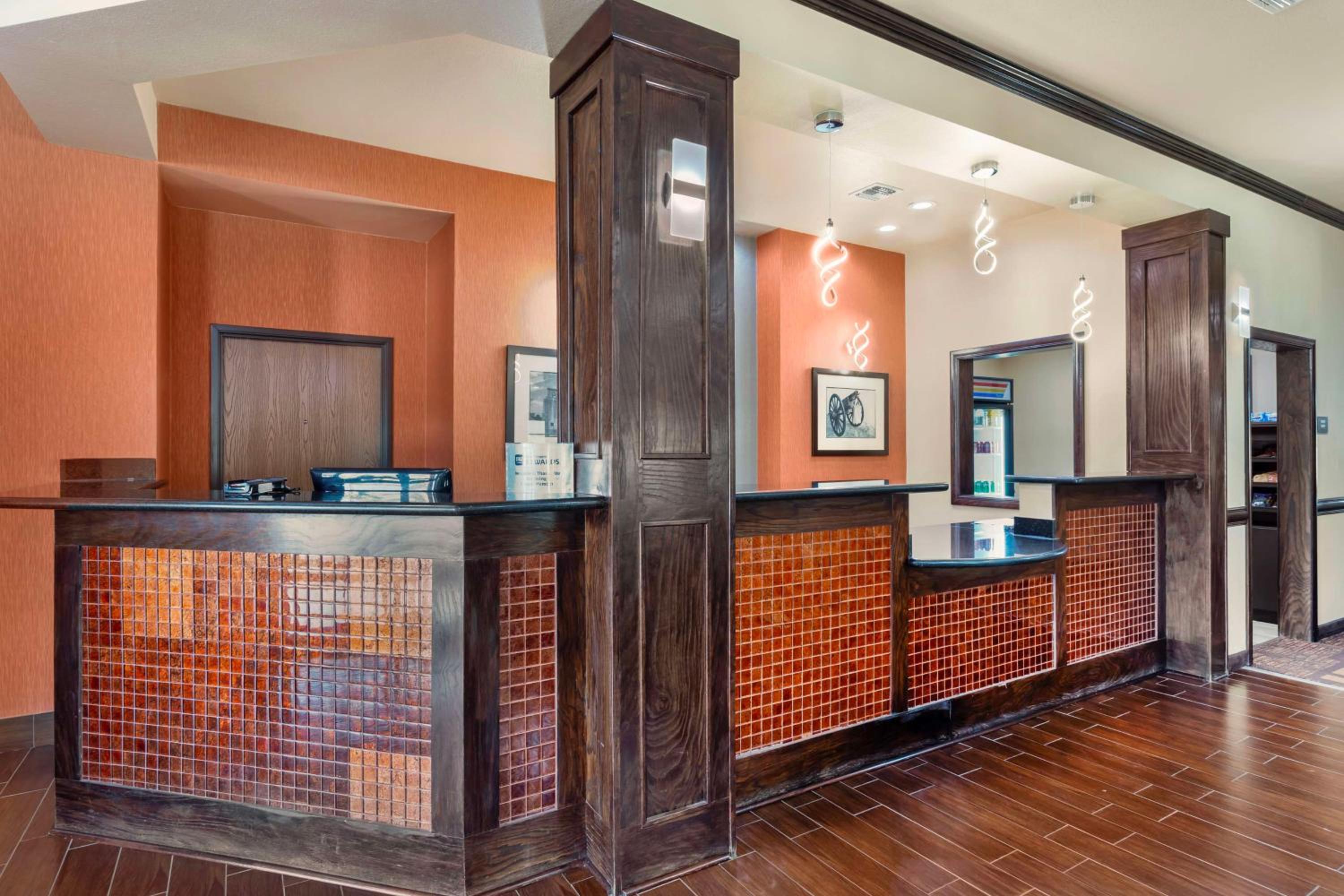 Best Western Plus Goliad Inn & Suites
