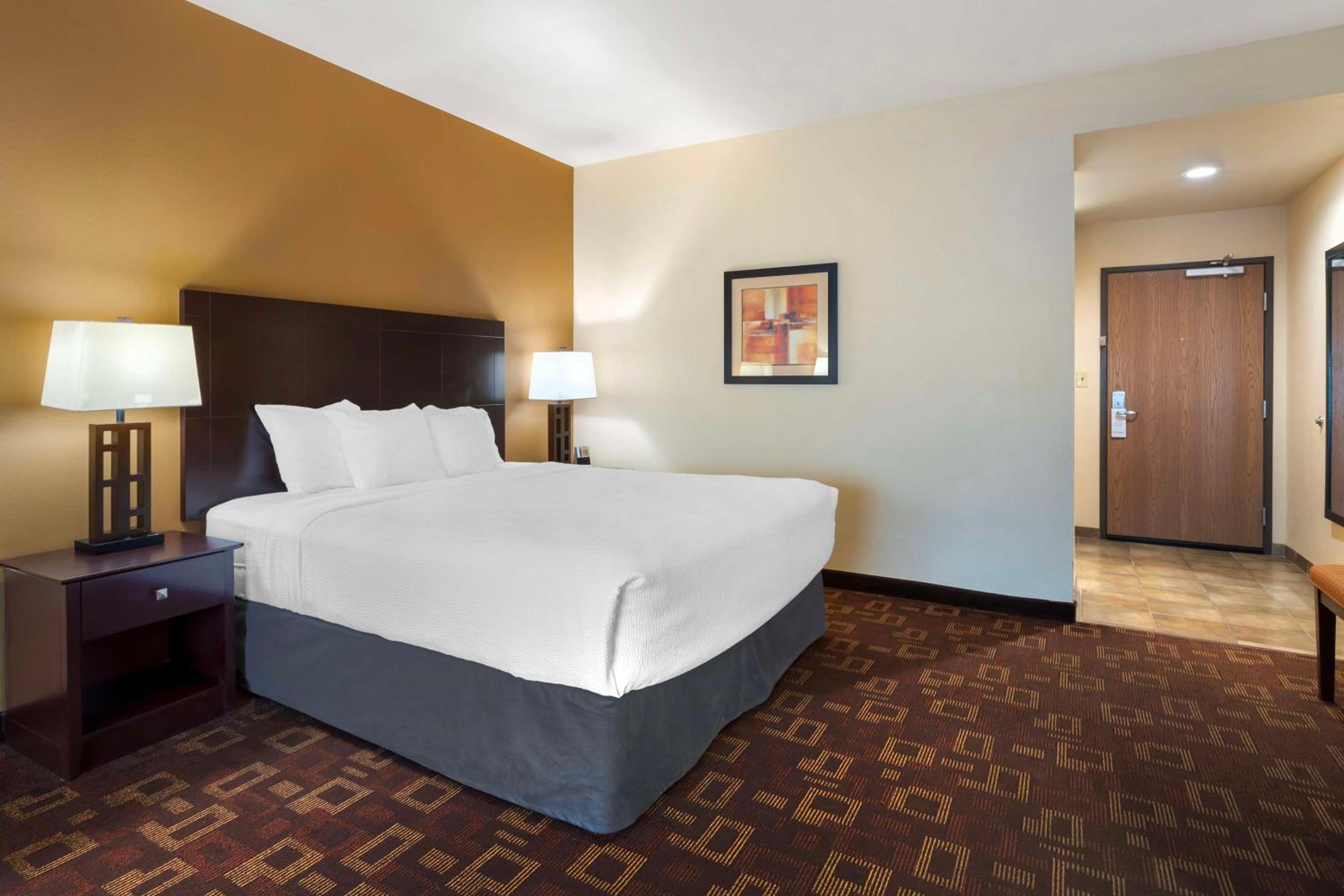 Best Western Plus Goliad Inn & Suites