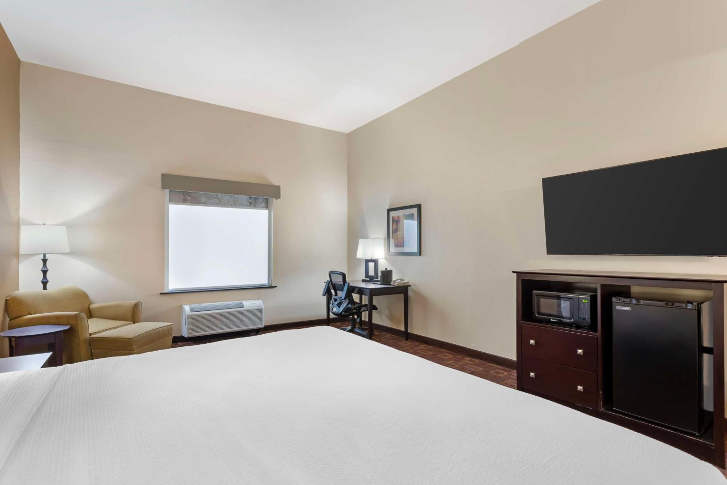 Best Western Plus Goliad Inn & Suites