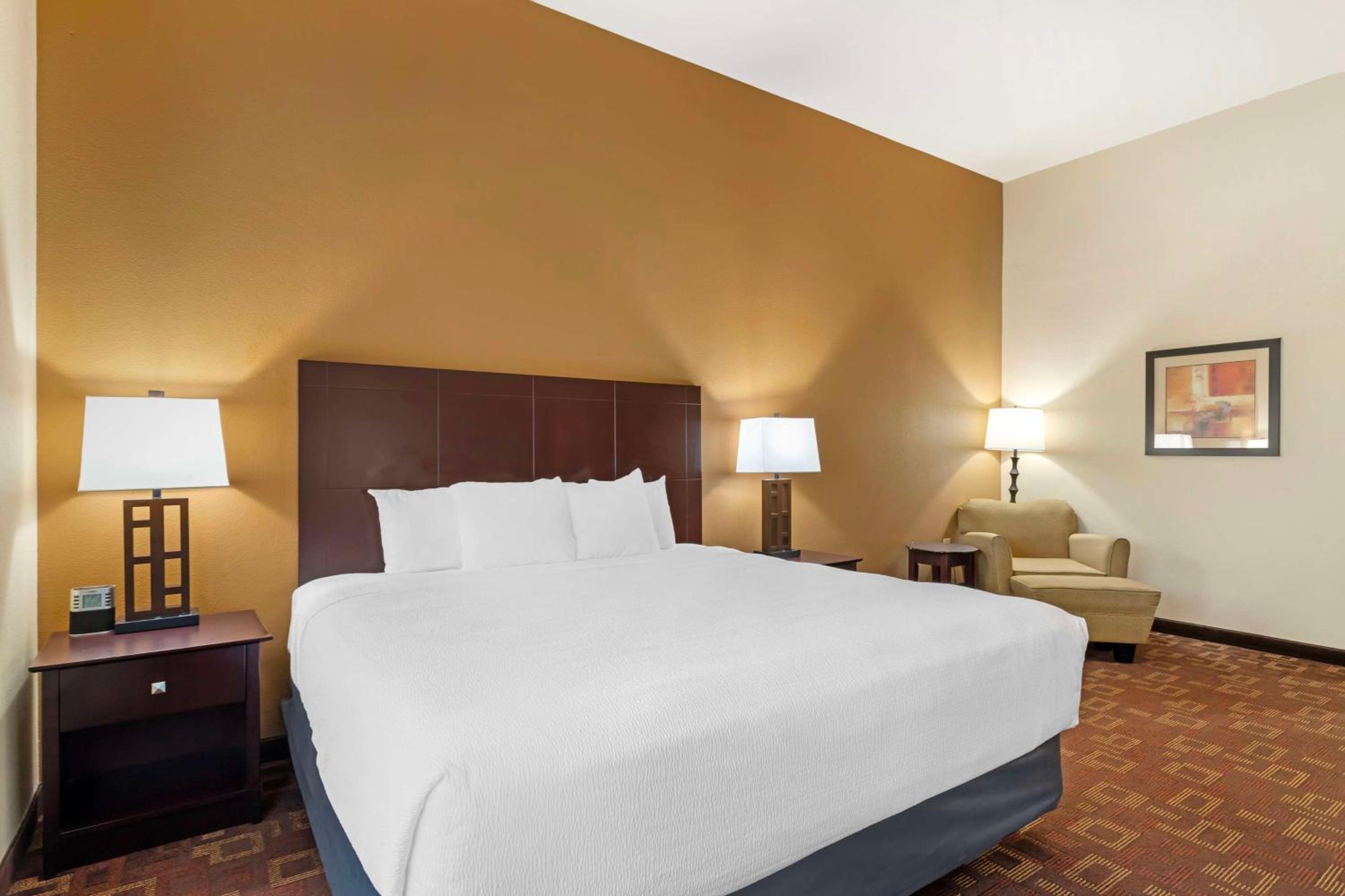 Best Western Plus Goliad Inn & Suites