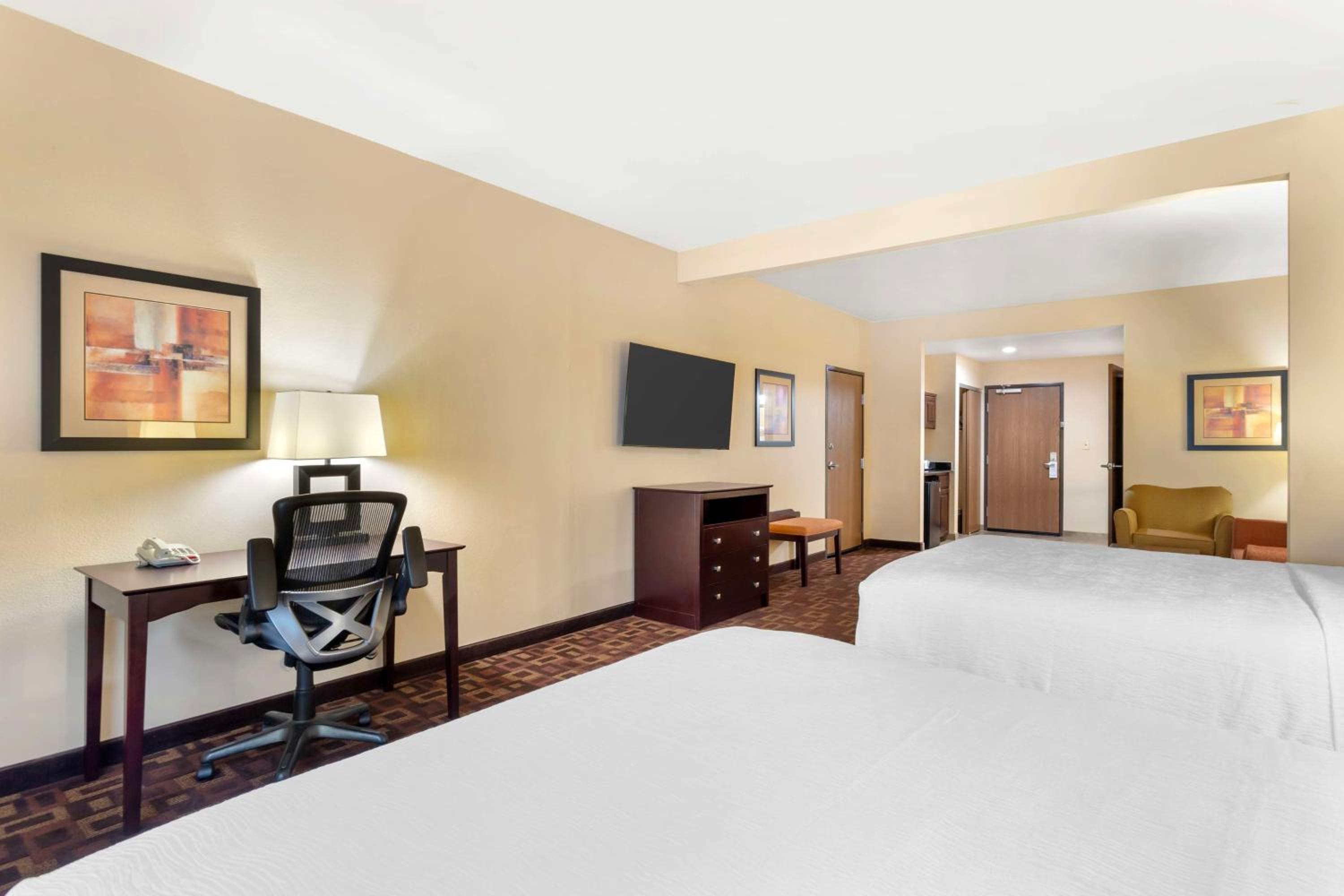 Best Western Plus Goliad Inn & Suites