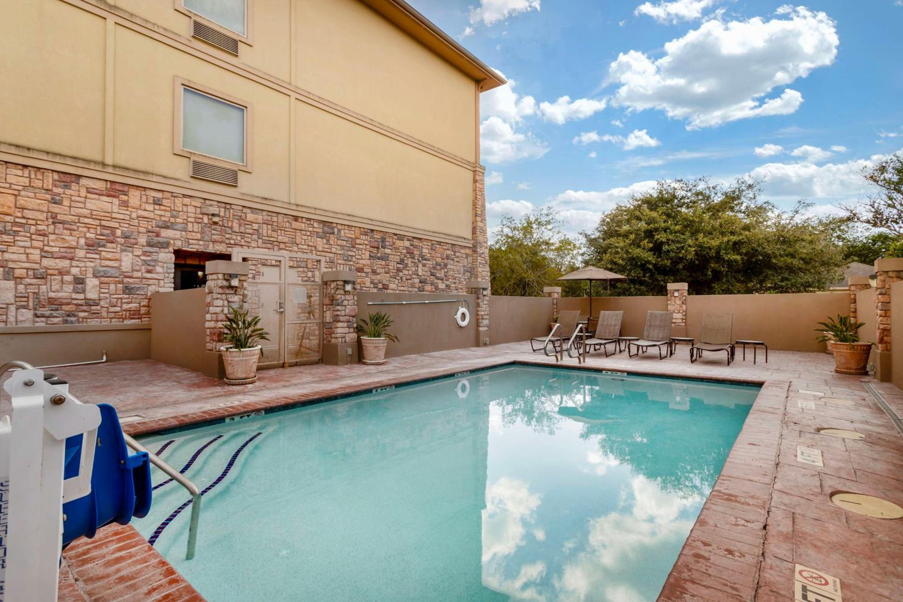 Best Western Plus Goliad Inn & Suites