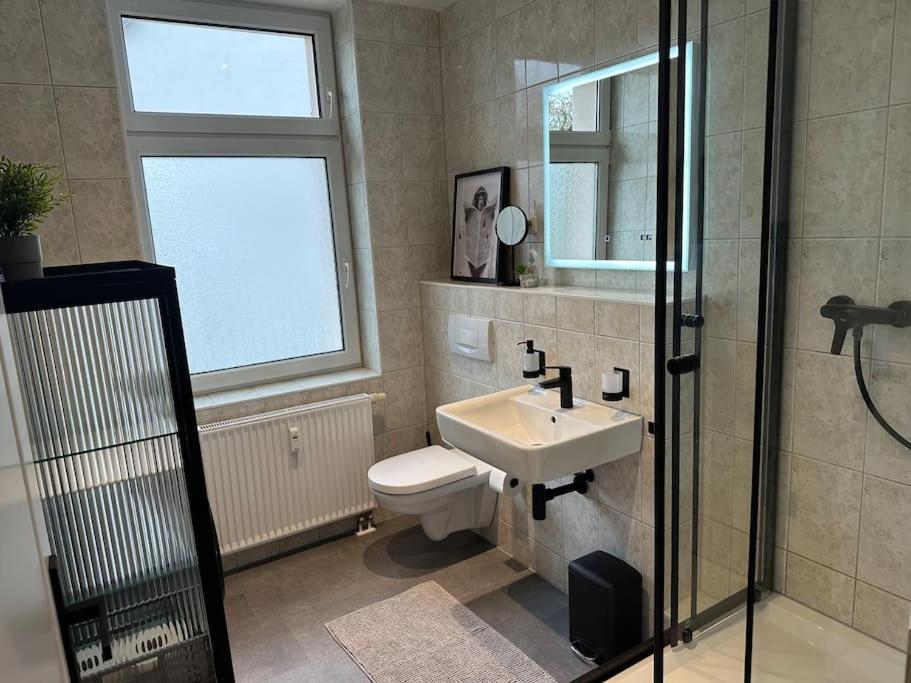 Moderne 50 qm Unterkunft Monkey view 2