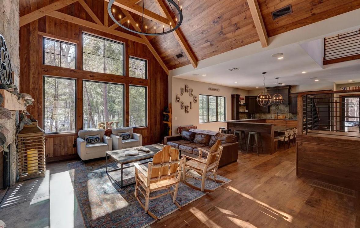 Huge Luxe Loon Mtn Chalet w Hot Tub & Fire Pit!