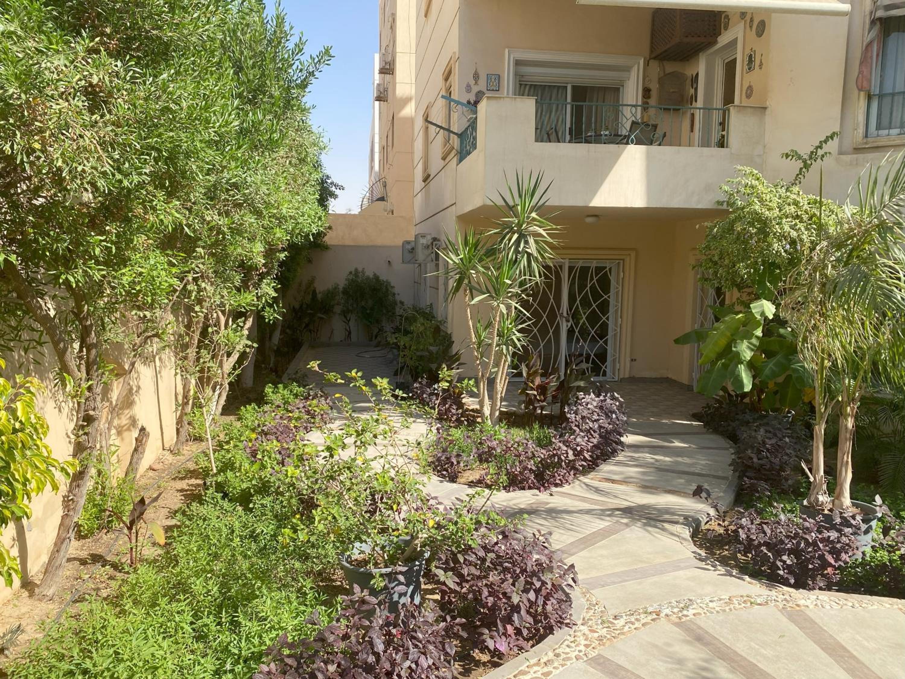 garden villa apartment 125A