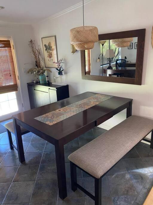 Los Angeles Vacations - Los Angeles Serenity, A Reseda Family Home - Property Image 1