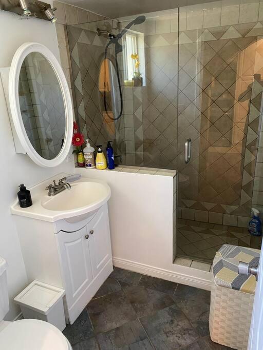 Los Angeles Vacations - Los Angeles Serenity, A Reseda Family Home - Property Image 26