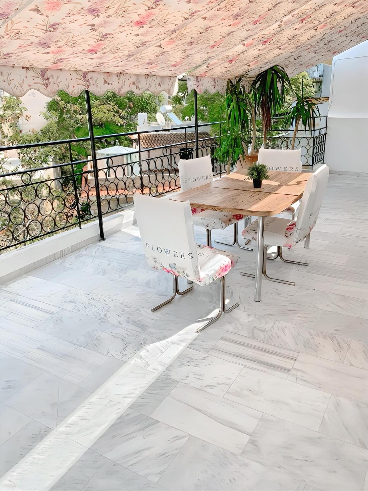 Chateau Lykabettus